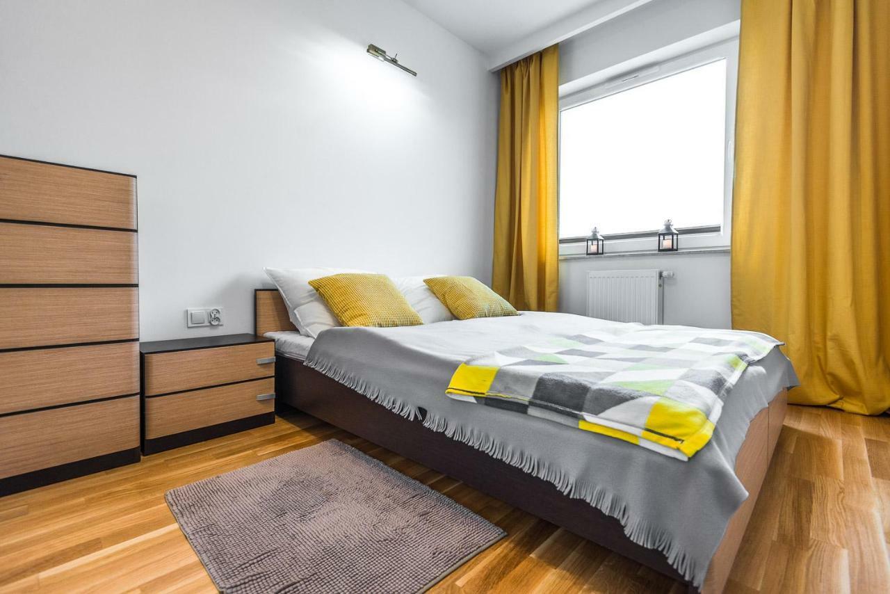 Apartament 48M W Centrum Grojca Grojec  Экстерьер фото